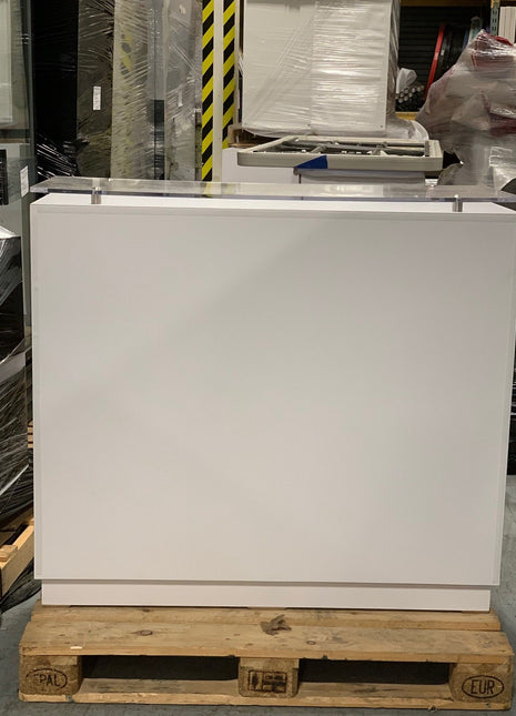 4' CRL Cabinet w/ Plexi top