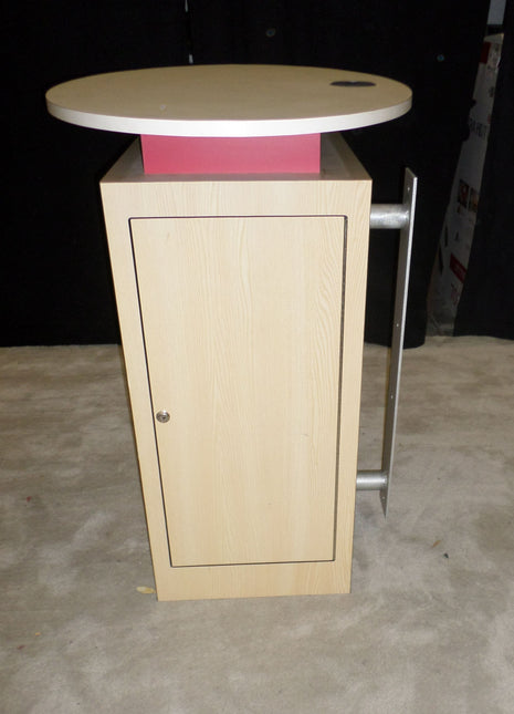 Cabinet w/ Large Oval Top