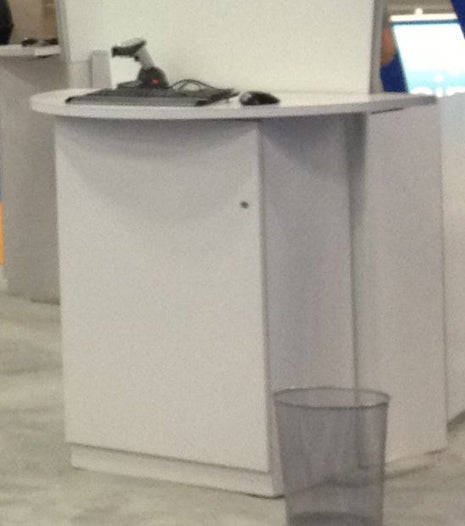 Demo Station - White